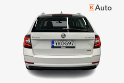 valkoinen Skoda Octavia 2019 kuva 4.
