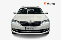 valkoinen Skoda Octavia 2019 kuva 5.