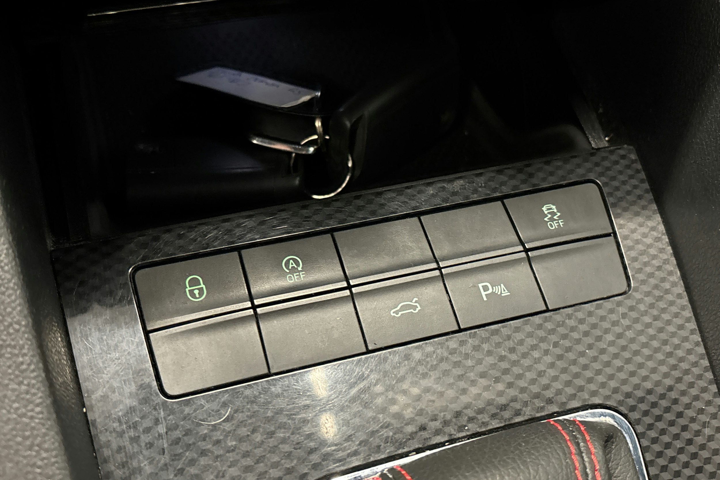 punainen Skoda Octavia 2019 kuva 30.