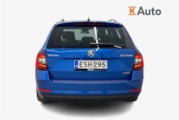 sininen Skoda Octavia 2020 kuva 3.