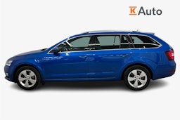 sininen Skoda Octavia 2020 kuva 6.