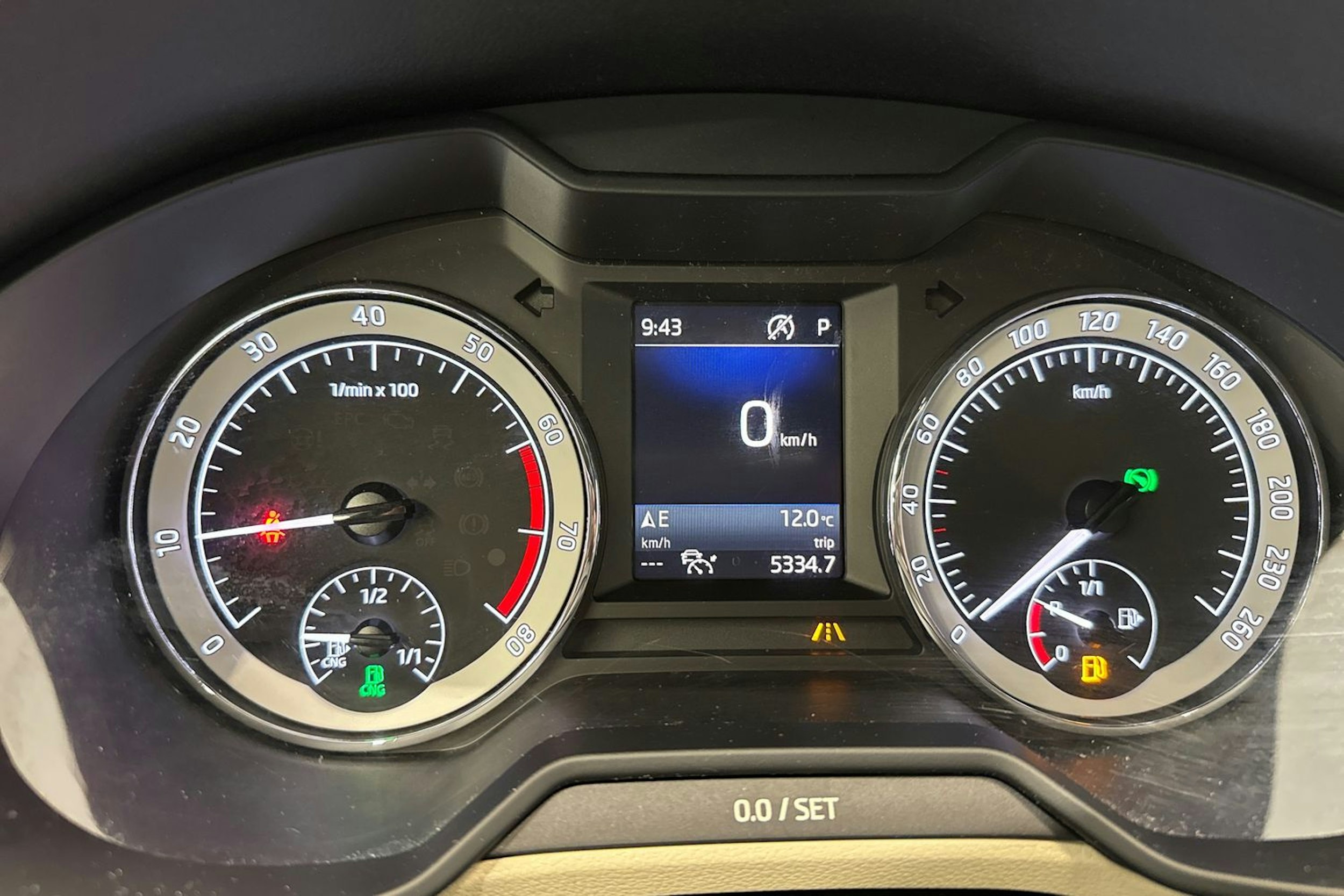 sininen Skoda Octavia 2020 kuva 18.
