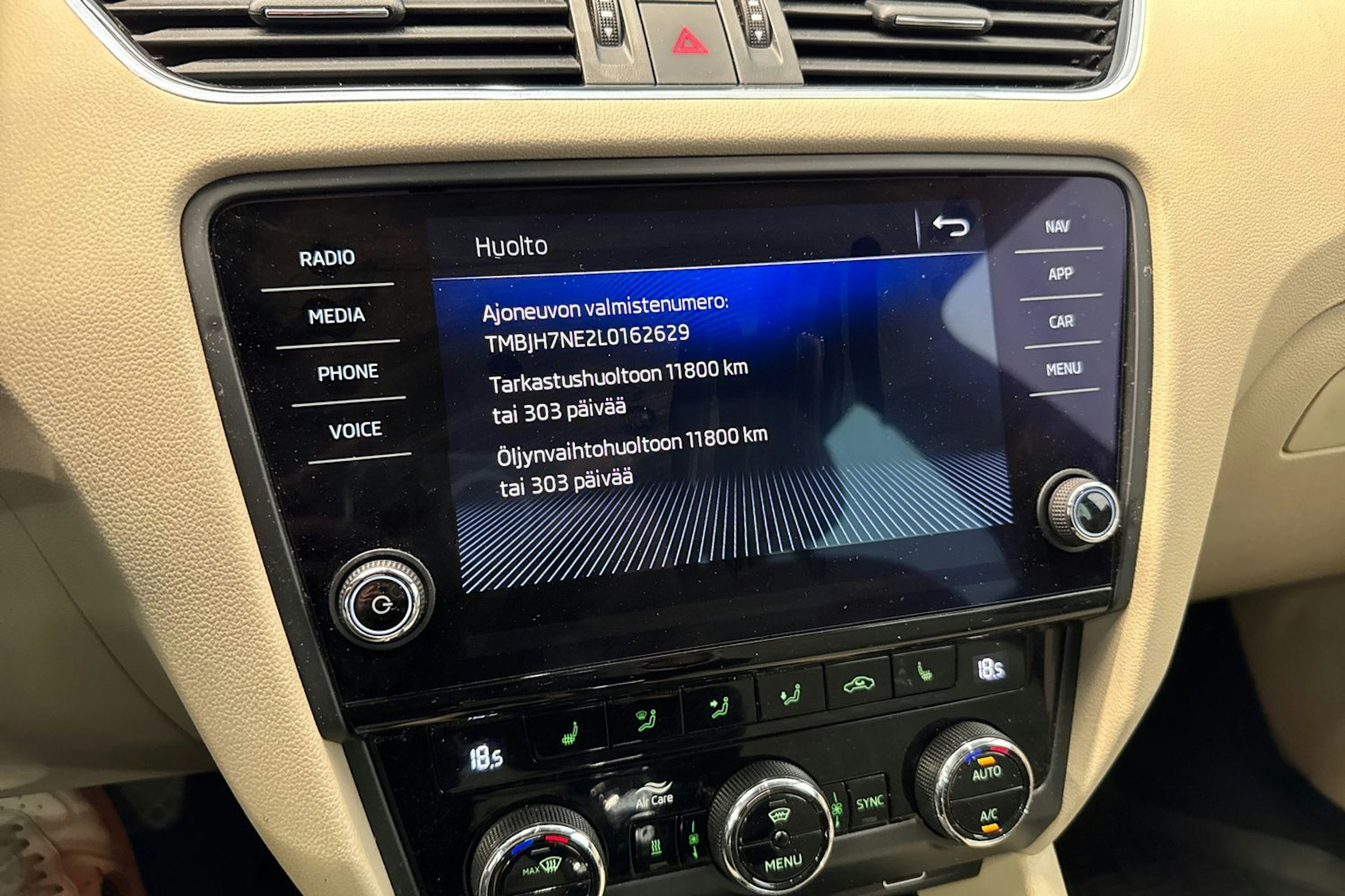 sininen Skoda Octavia 2020 kuva 28.