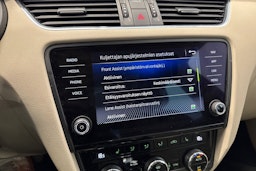sininen Skoda Octavia 2020 kuva 30.