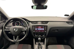 valkoinen Skoda Octavia 2020 kuva 7.