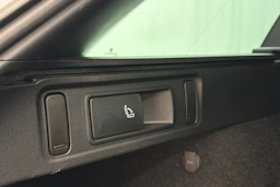 valkoinen Skoda Octavia 2020 kuva 15.