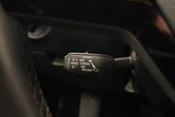 valkoinen Skoda Octavia 2020 kuva 21.