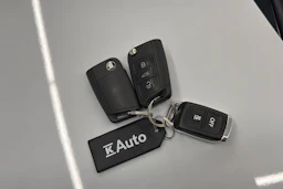 valkoinen Skoda Octavia 2020 kuva 35.