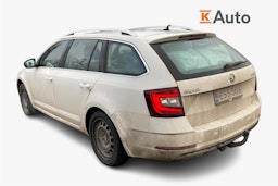 valkoinen Skoda Octavia 2020 kuva 2.