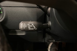 valkoinen Skoda Octavia 2020 kuva 14.