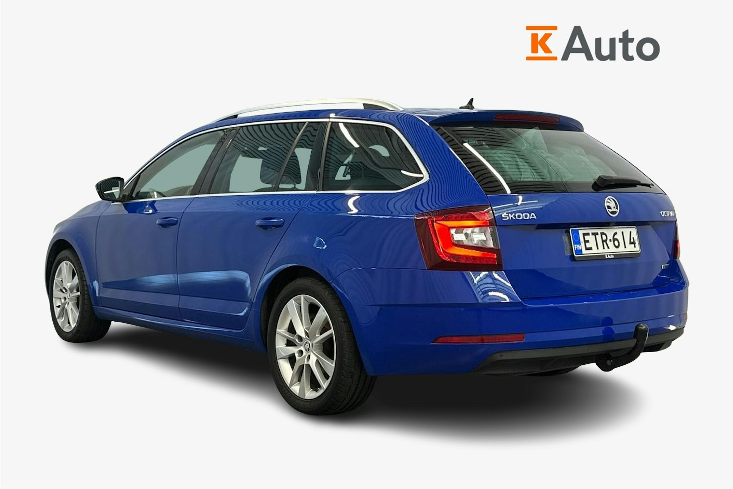 sininen Skoda Octavia 2020 kuva 2.