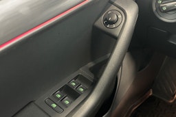 sininen Skoda Octavia 2020 kuva 17.