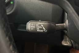 sininen Skoda Octavia 2020 kuva 19.