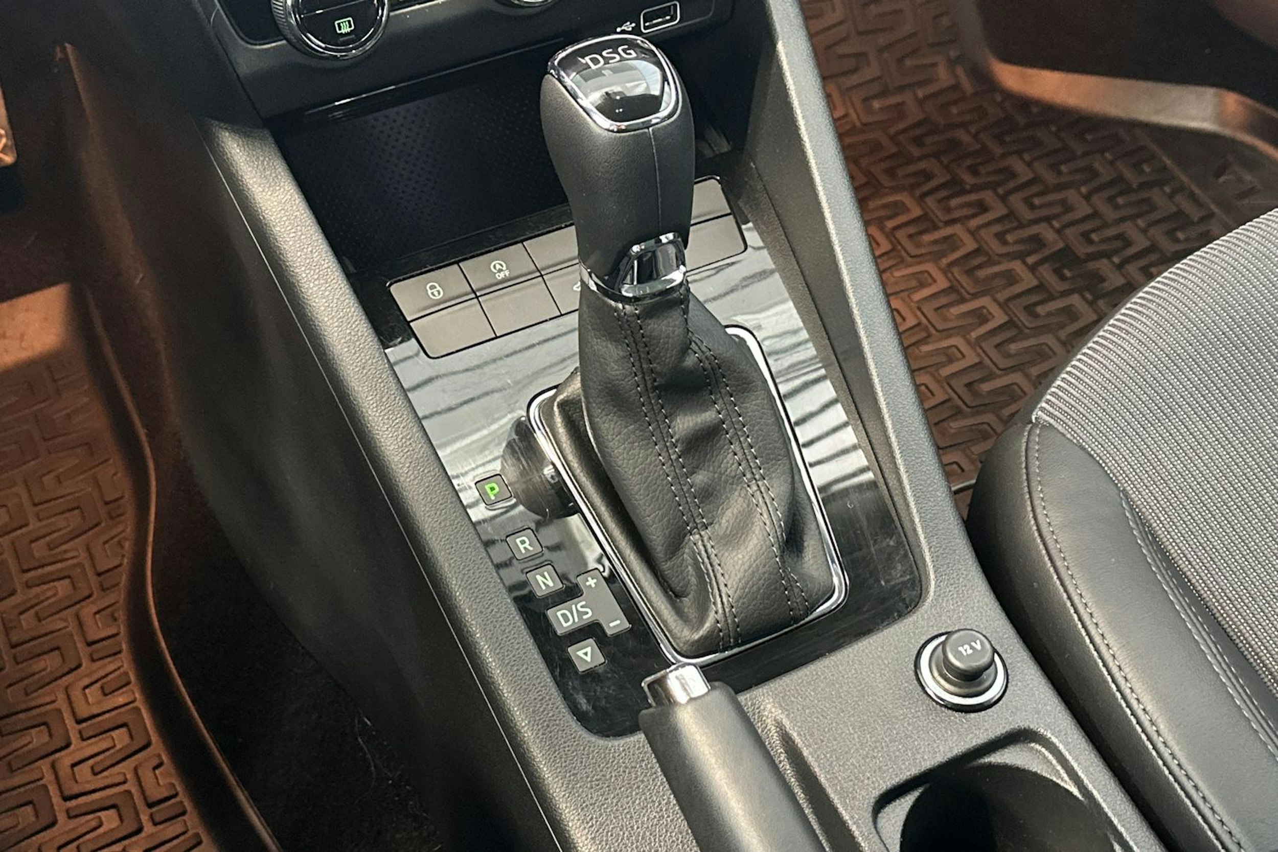 sininen Skoda Octavia 2020 kuva 30.