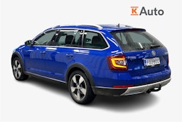 sininen Skoda Octavia 2020 kuva 2.