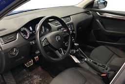 sininen Skoda Octavia 2020 kuva 3.