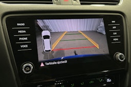 sininen Skoda Octavia 2020 kuva 30.