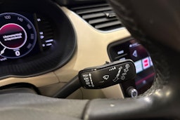 sininen Skoda Octavia 2020 kuva 22.