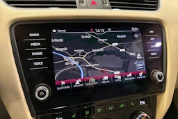 sininen Skoda Octavia 2020 kuva 29.