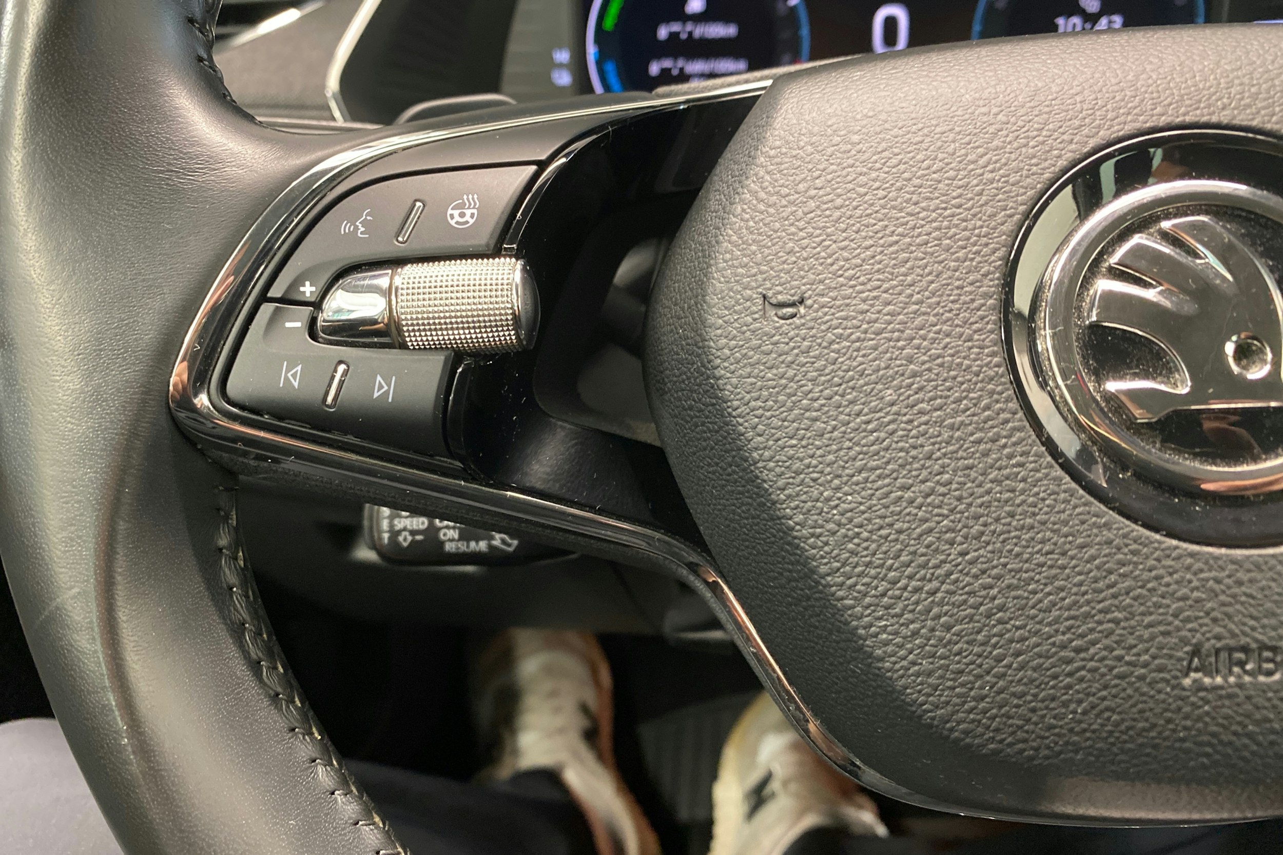 Valkoinen Skoda OCTAVIA 2020 kuva 17.