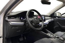 harmaa Skoda Octavia 2020 kuva 7.