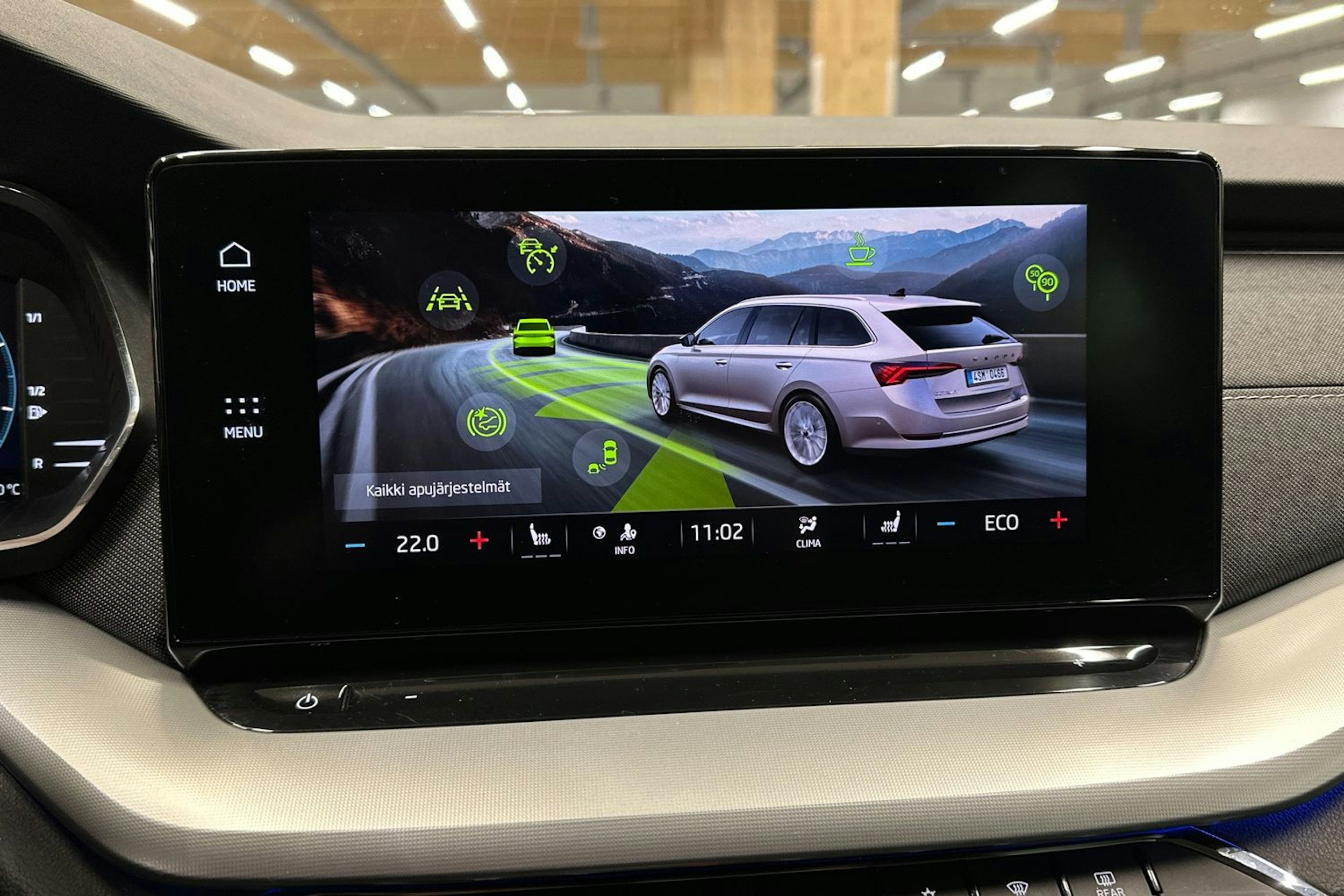 harmaa Skoda Octavia 2020 kuva 24.