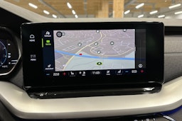 harmaa Skoda Octavia 2020 kuva 25.