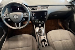 met. harmaa Skoda Octavia 2020 kuva 9.