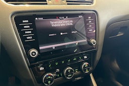 met. harmaa Skoda Octavia 2020 kuva 23.
