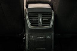 valkoinen Skoda Octavia 2020 kuva 13.
