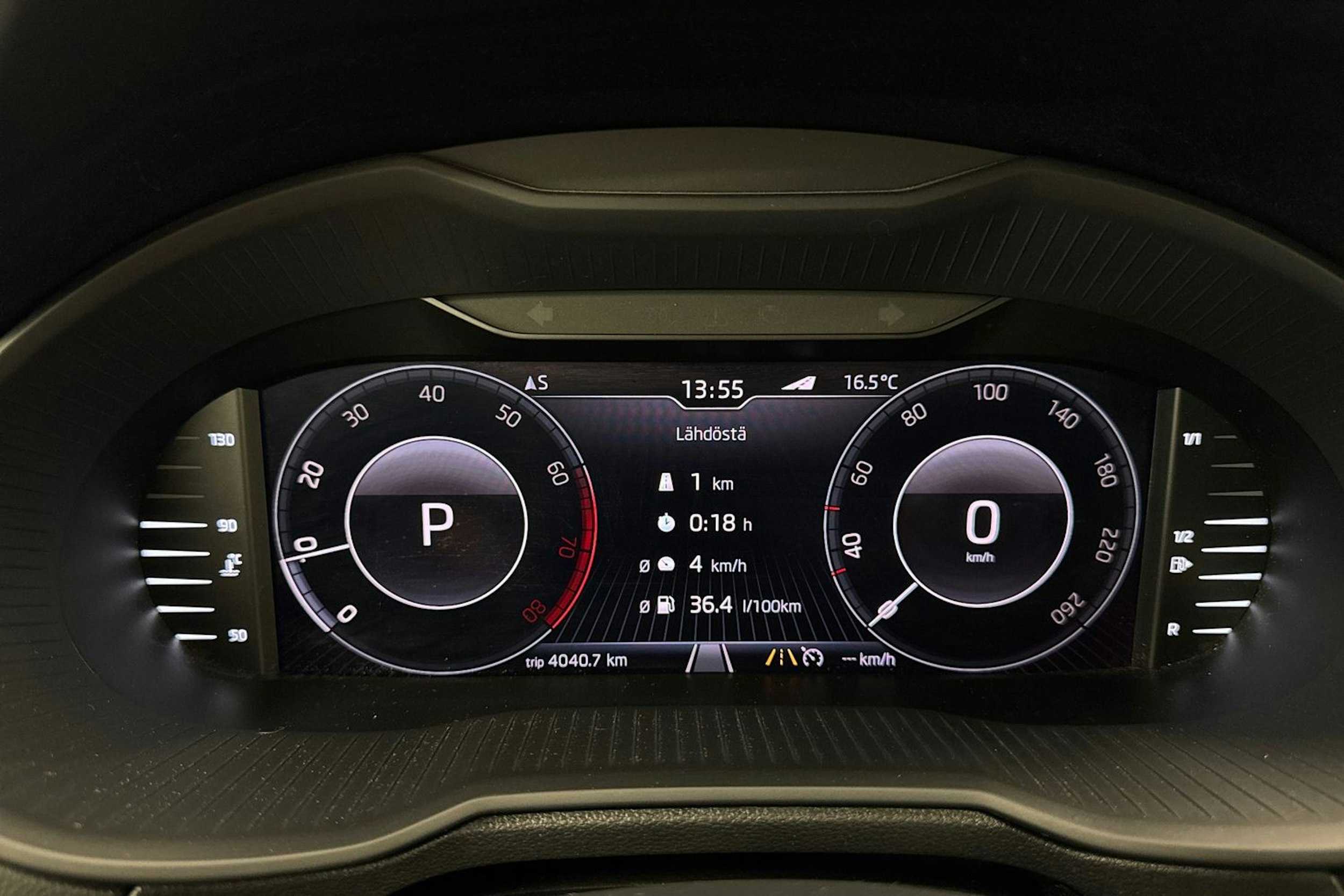 valkoinen Skoda Octavia 2020 kuva 15.