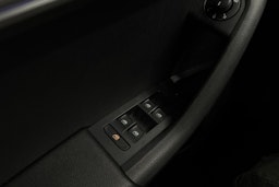 valkoinen Skoda Octavia 2020 kuva 19.