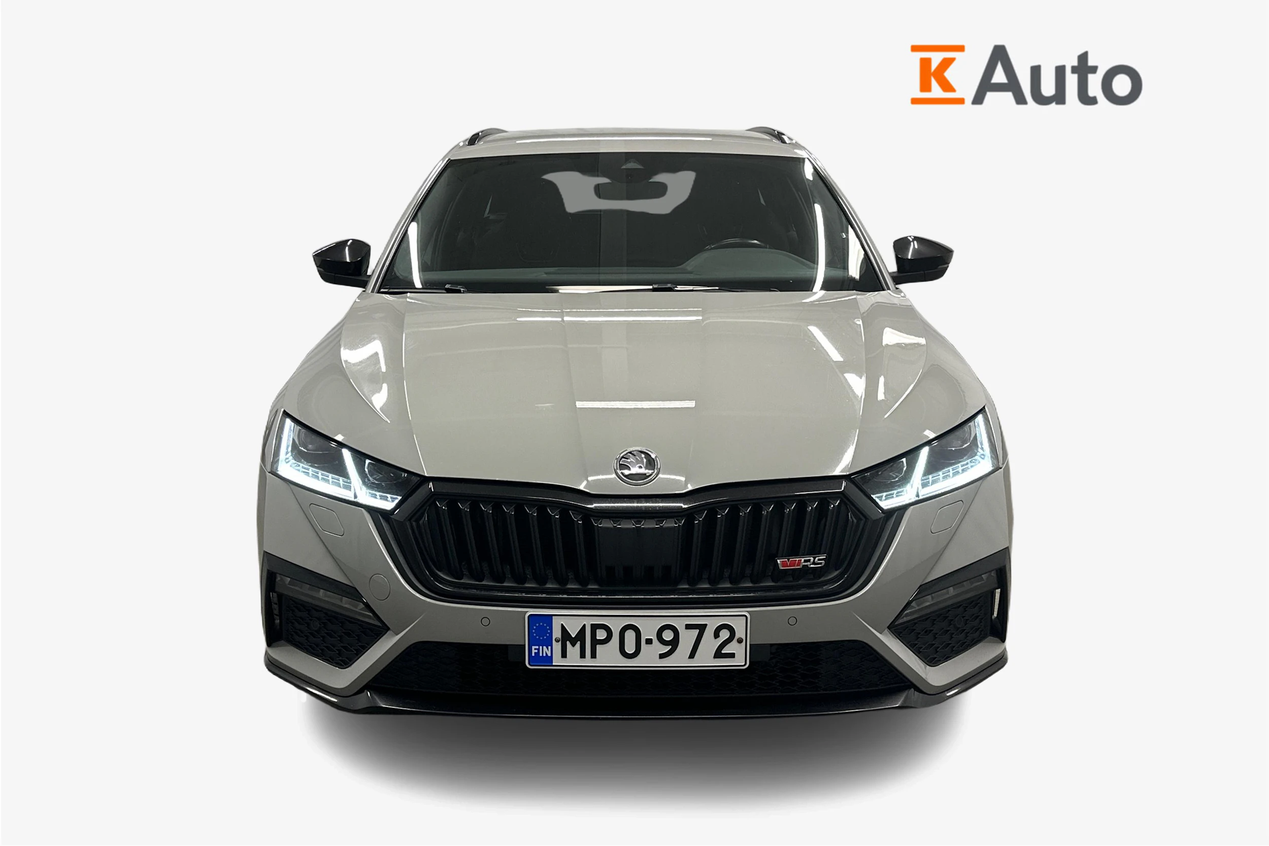 harmaa Skoda Octavia 2020 kuva 4.