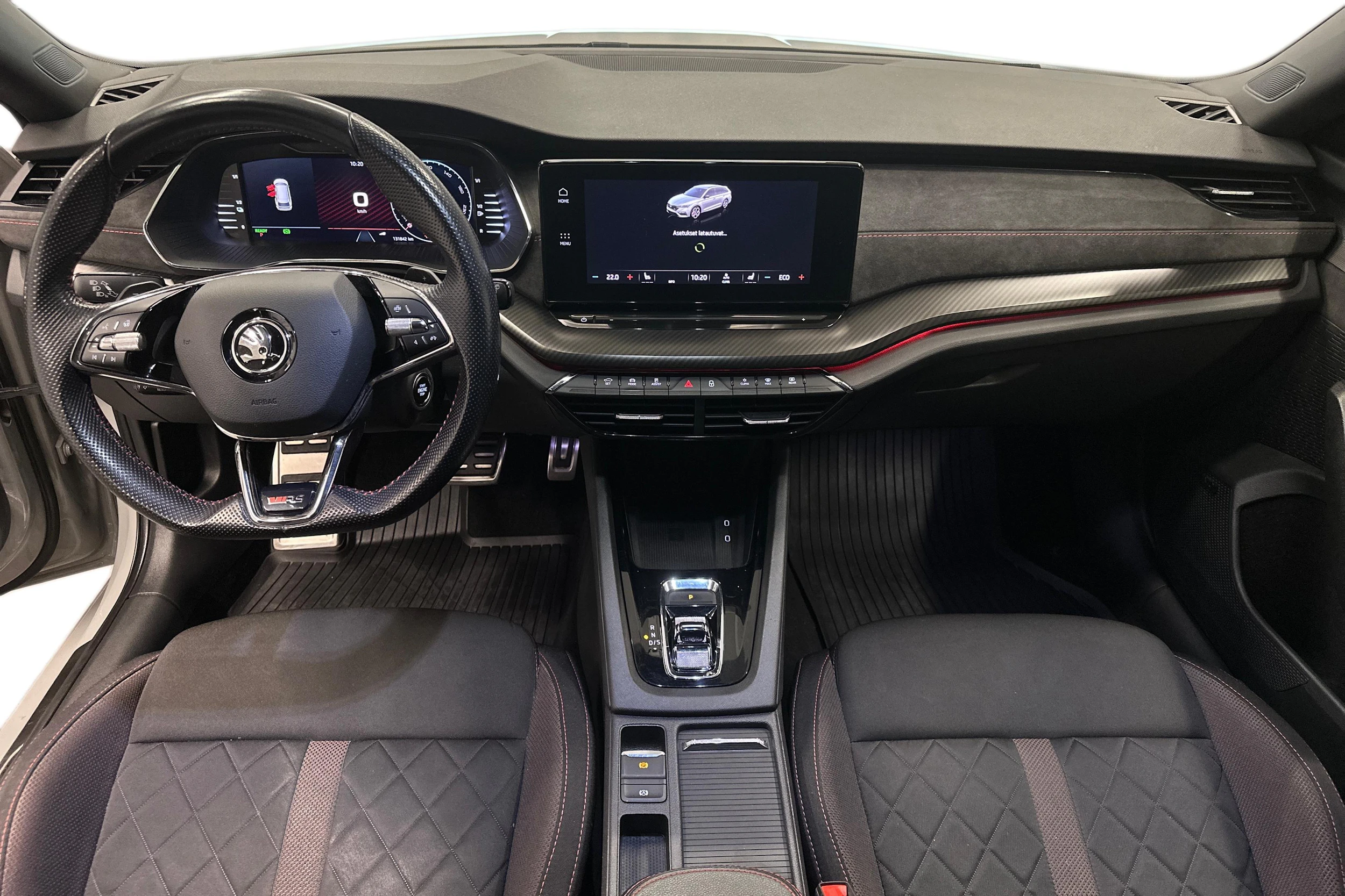 harmaa Skoda Octavia 2020 kuva 7.