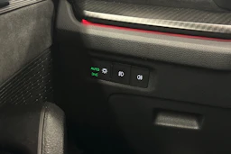 harmaa Skoda Octavia 2020 kuva 14.