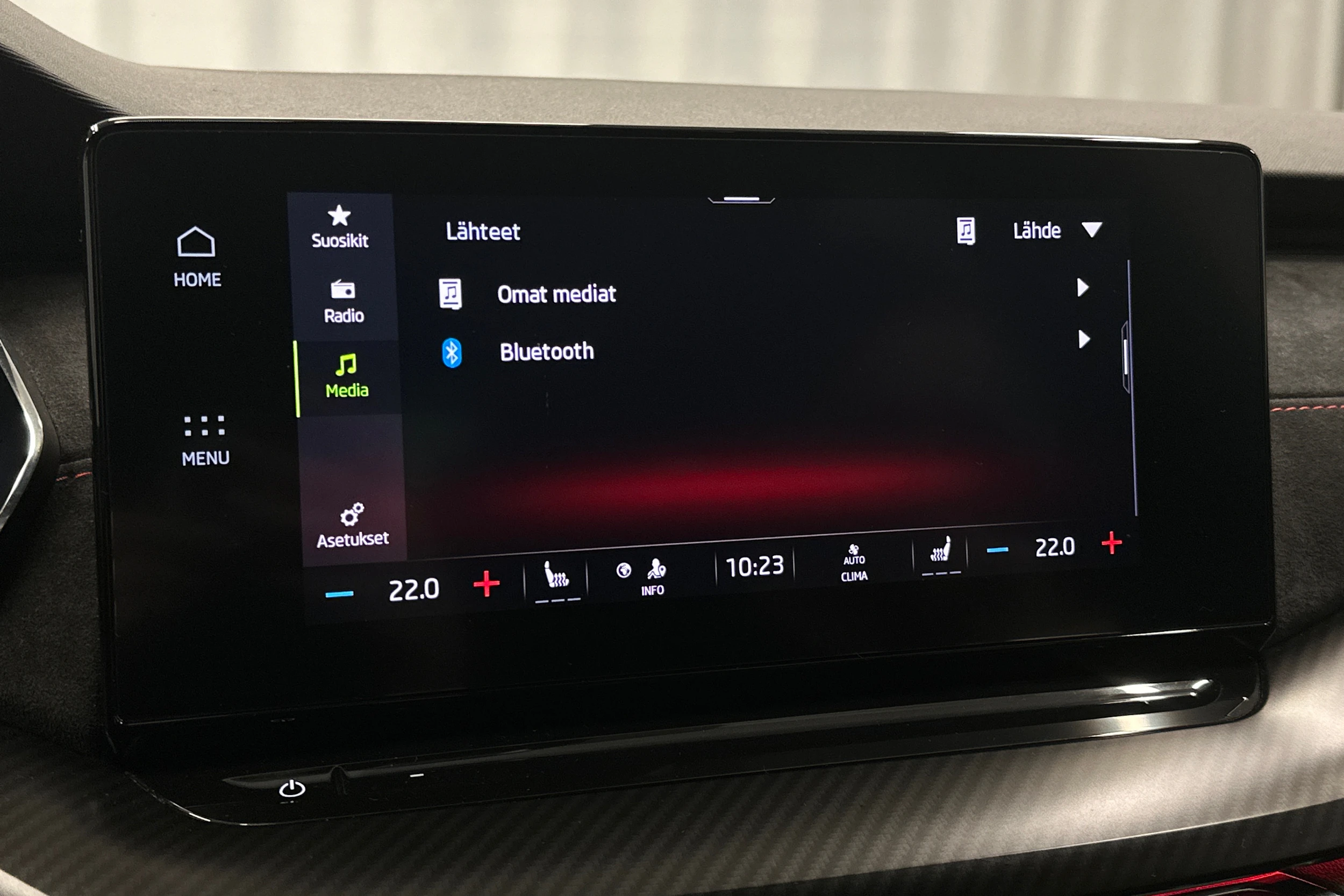 harmaa Skoda Octavia 2020 kuva 21.