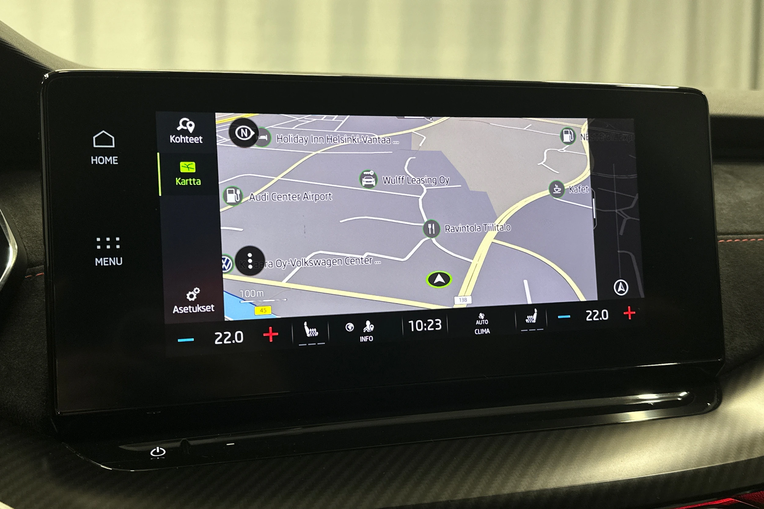 harmaa Skoda Octavia 2020 kuva 22.