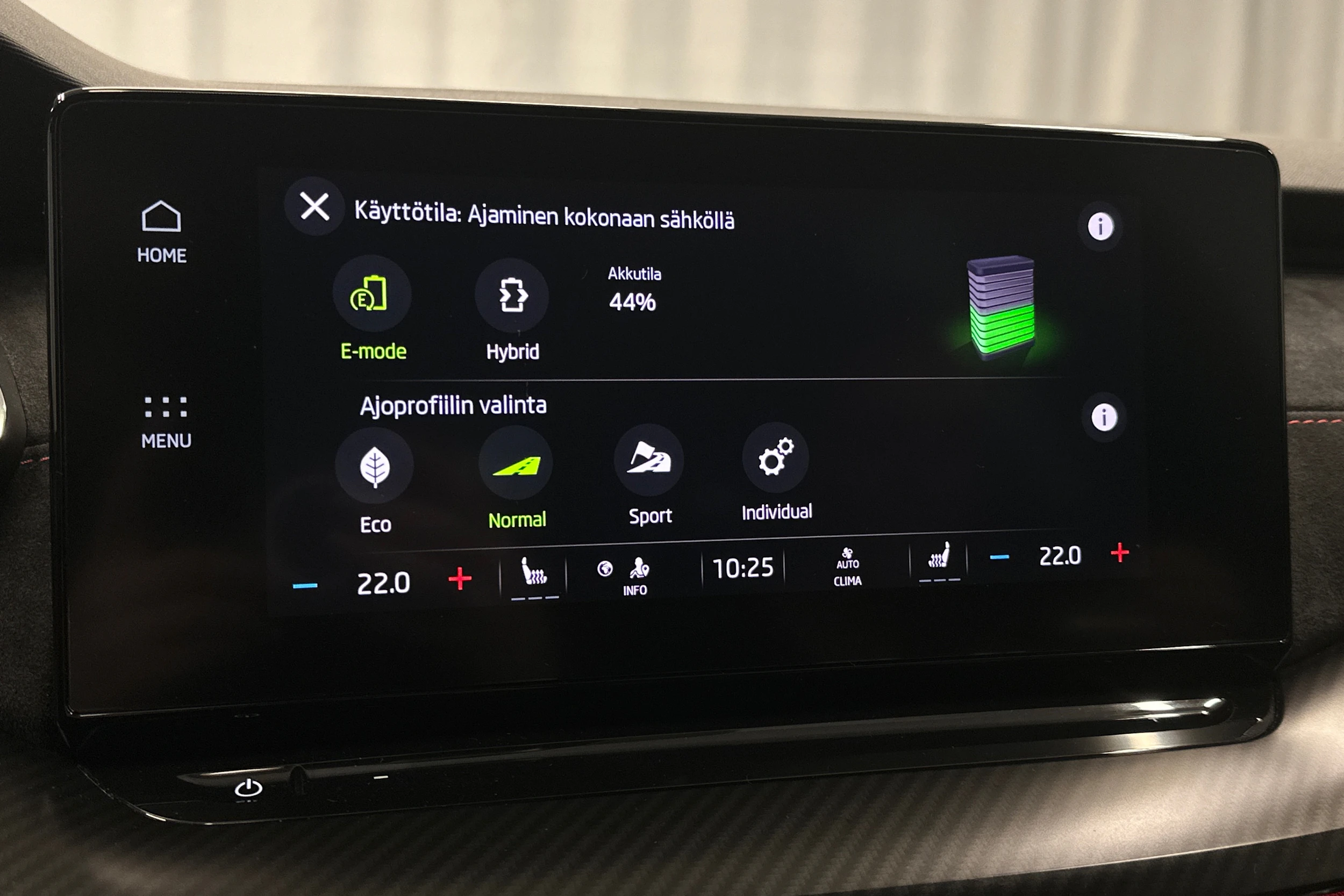 harmaa Skoda Octavia 2020 kuva 29.