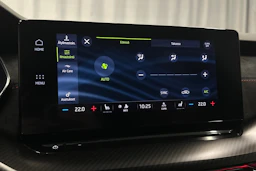 harmaa Skoda Octavia 2020 kuva 32.