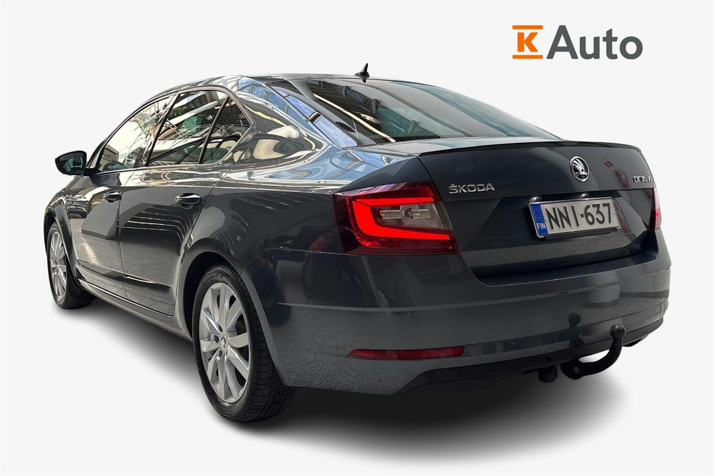 harmaa Skoda Octavia 2020 kuva 2.