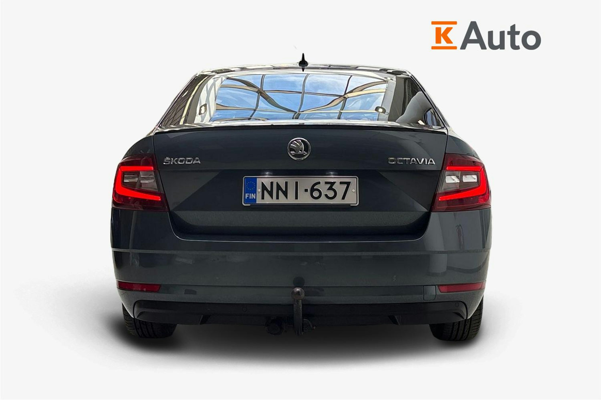 harmaa Skoda Octavia 2020 kuva 3.