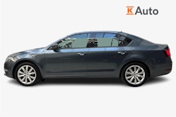 harmaa Skoda Octavia 2020 kuva 5.