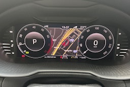 harmaa Skoda Octavia 2020 kuva 15.