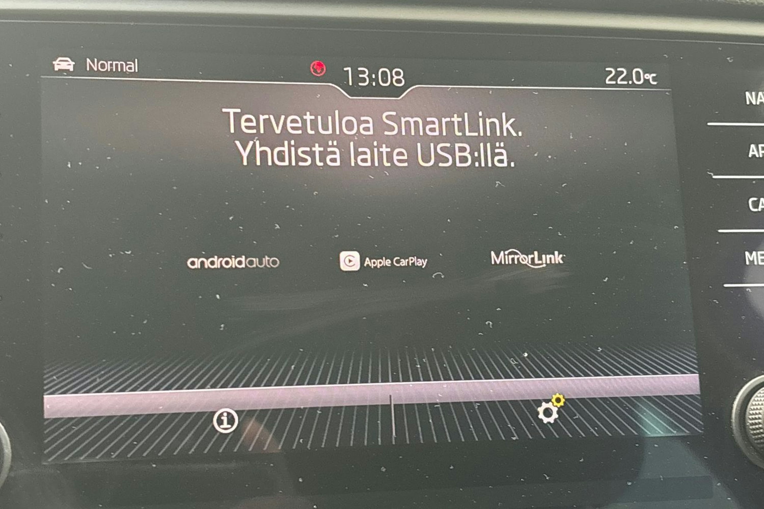 harmaa Skoda Octavia 2020 kuva 17.