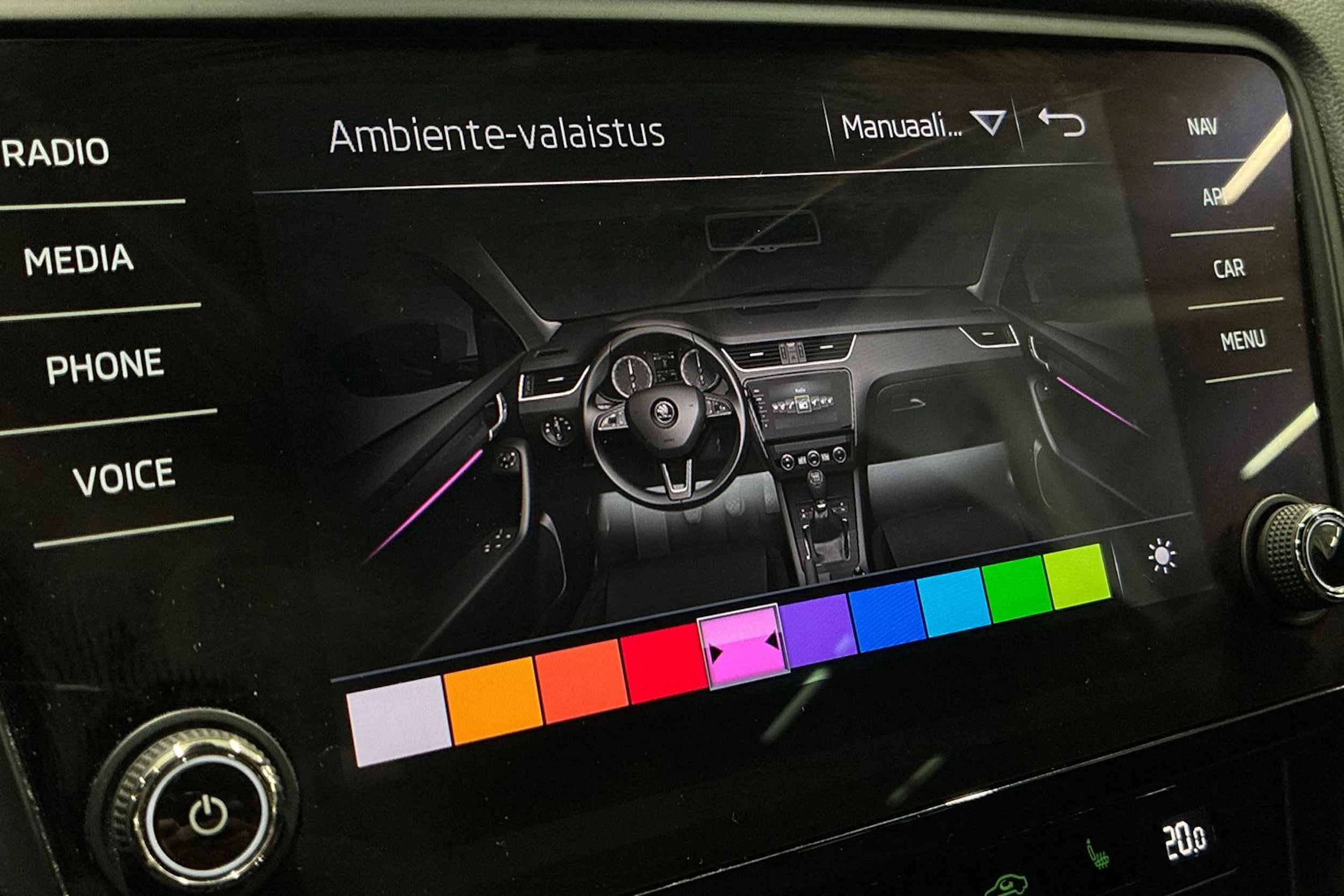 musta Skoda Octavia 2020 kuva 26.