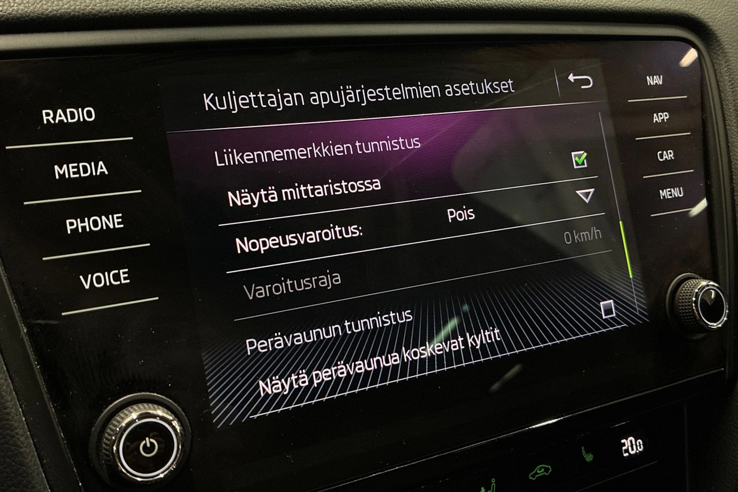 musta Skoda Octavia 2020 kuva 29.