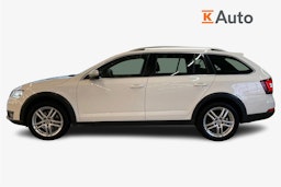 valkoinen Skoda Octavia 2020 kuva 6.