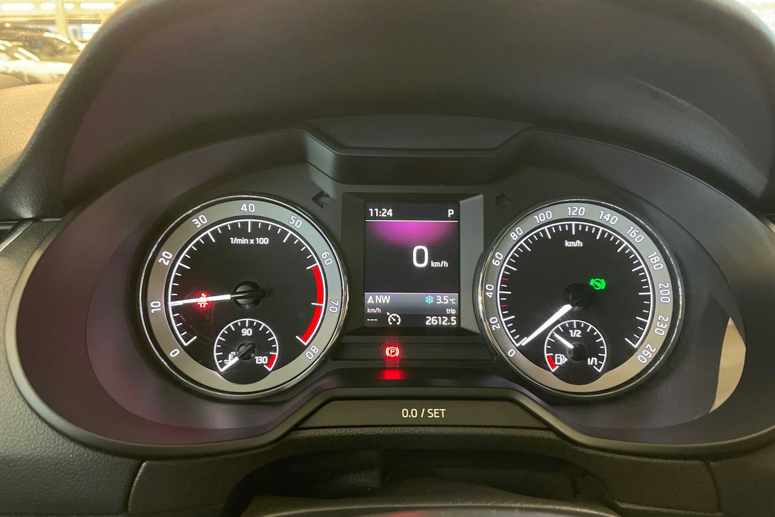 valkoinen Skoda Octavia 2020 kuva 15.