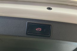 valkoinen Skoda Octavia 2020 kuva 27.