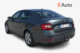 harmaa Skoda Octavia 2020 kuva 2.